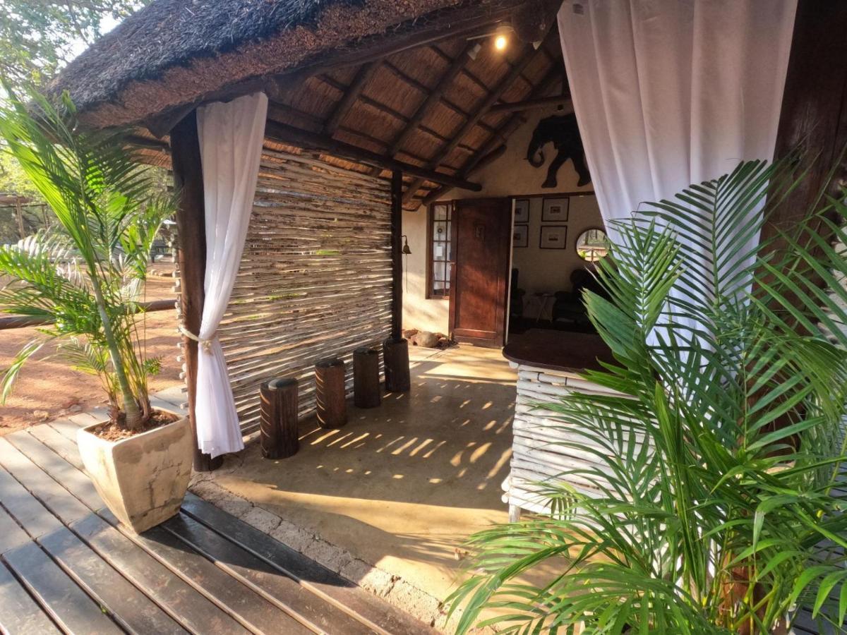 South Safari Lodge Marloth Park Buitenkant foto