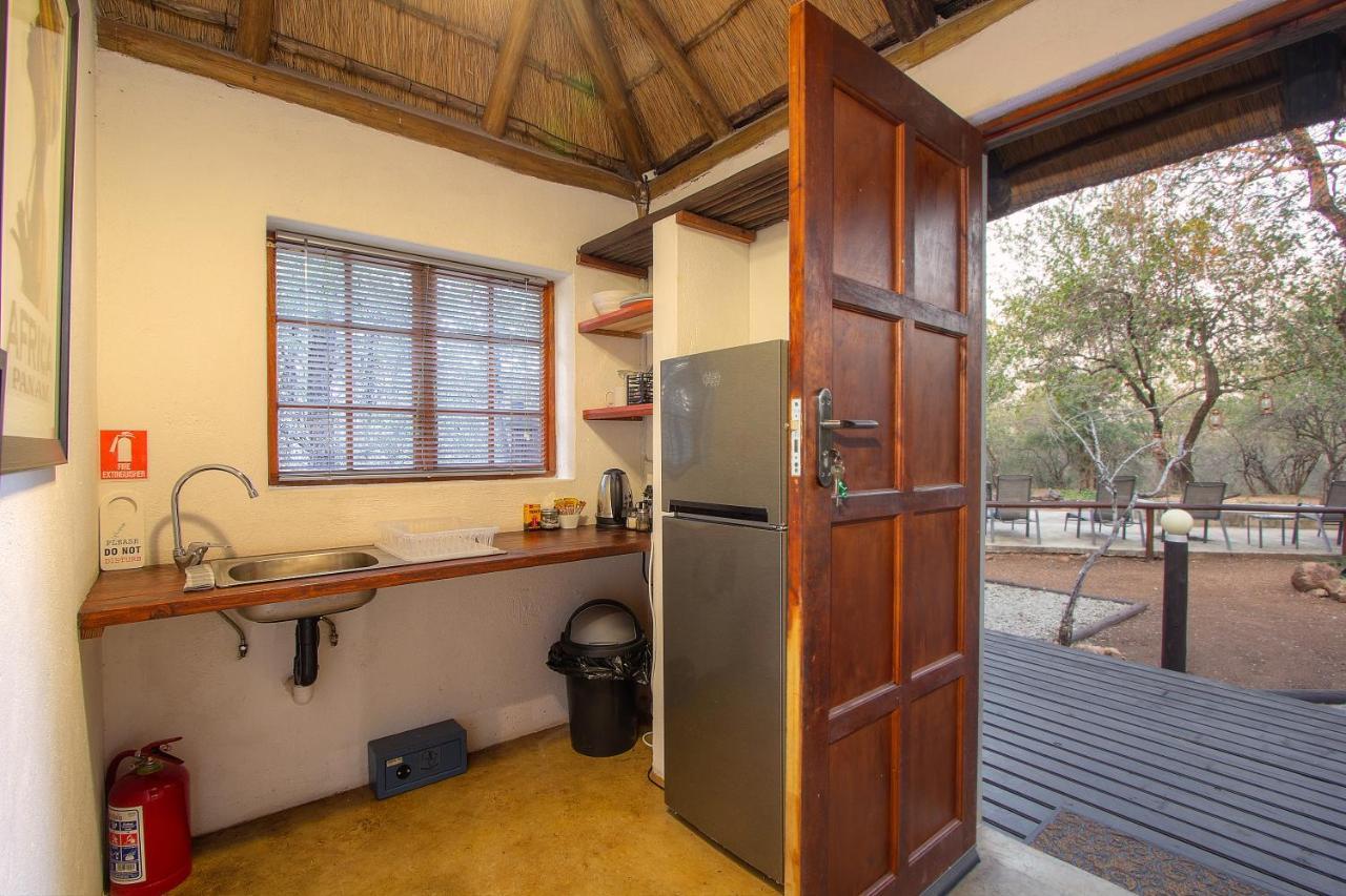 South Safari Lodge Marloth Park Buitenkant foto