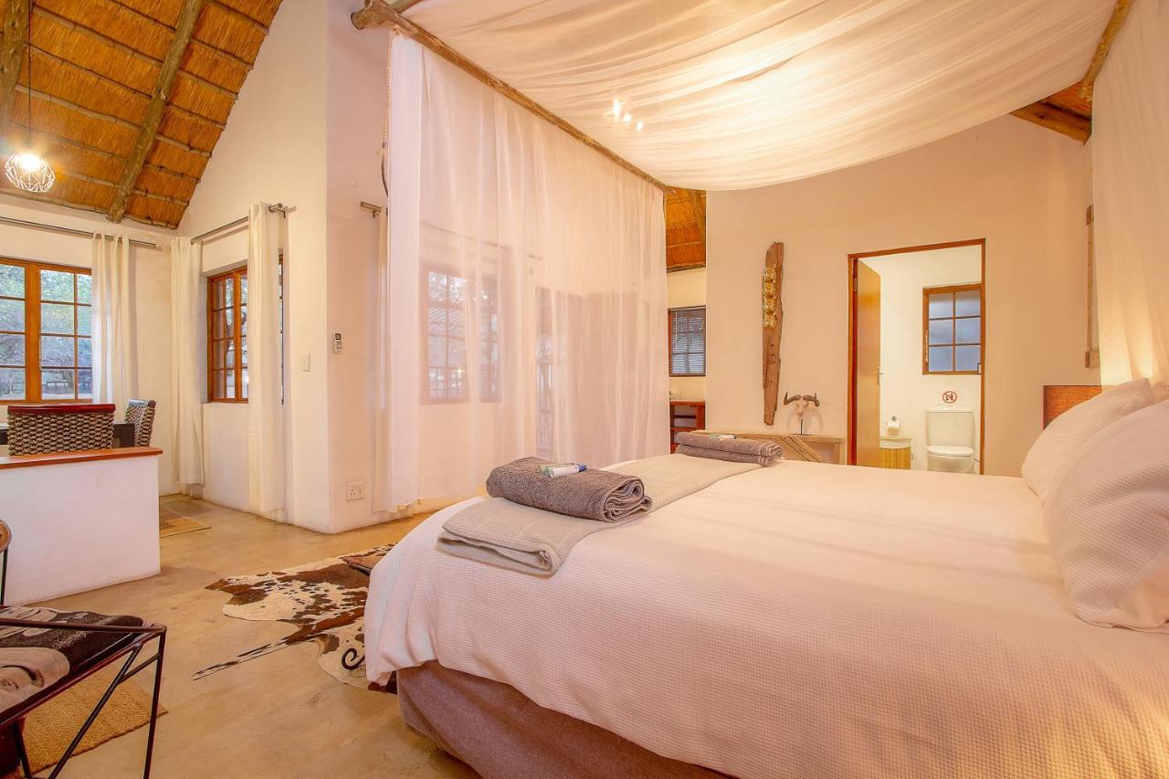 South Safari Lodge Marloth Park Buitenkant foto
